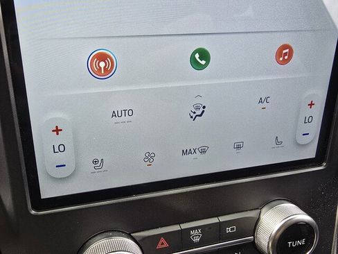 Used 2024 Ford Edge ST w/ Cold Weather Package image 16