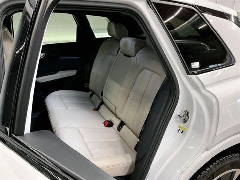 Certified 2023 Audi Q4 e-tron Premium Plus w/ Premium Plus AWD/4WD image 27
