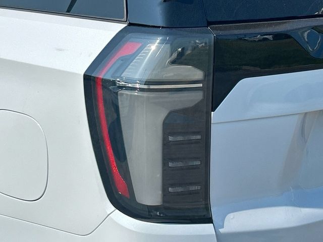 New 2026 Chevrolet Tahoe High Country AWD/4WD image 11