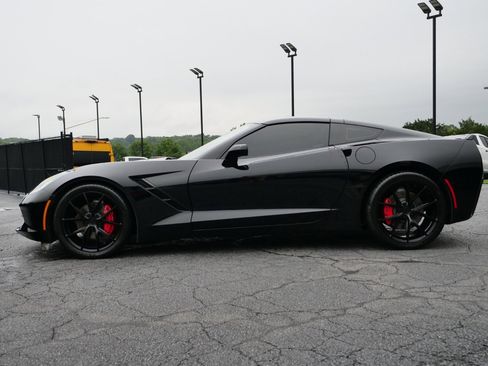 Used 2017 Chevrolet Corvette Stingray Coupe w/ 1LT RWD image 32