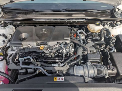 Used 2025 Toyota Camry LE image 35