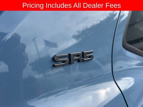 Used 2025 Toyota 4Runner SR5 AWD/4WD image 6