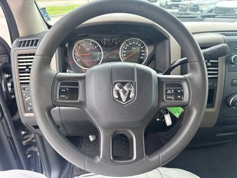 Used 2012 RAM 1500 Express RWD image 18