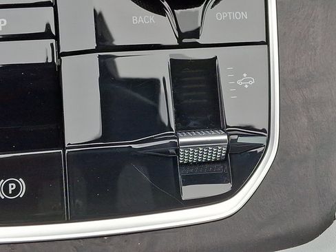 Certified 2025 BMW X5 xDrive50e w/ Climate Comfort Package image 28