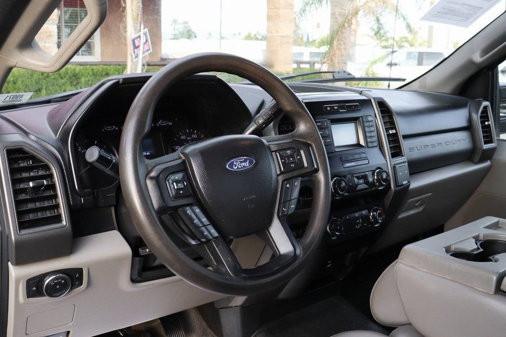 Used 2019 Ford F550 2WD Regular Cab Super Duty image 16