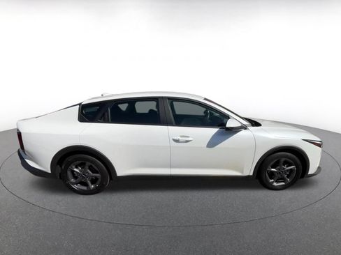 Used 2025 Kia K4 FWD image 16