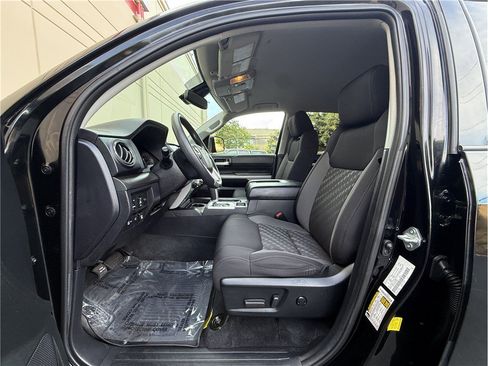 Used 2021 Toyota Tundra SR5 w/ TRD Off-Road Package AWD/4WD image 8
