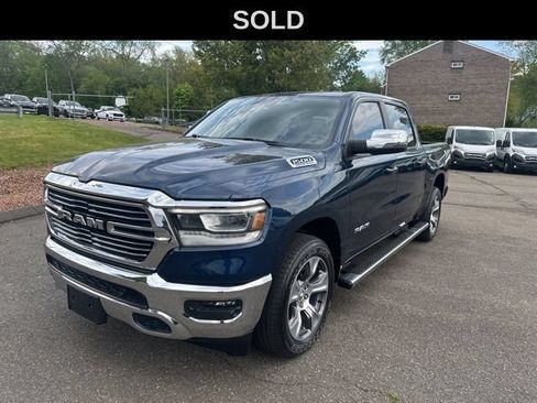 Used 2023 RAM 1500 Laramie AWD/4WD image 1