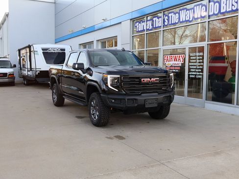 New 2025 GMC Sierra 1500 AT4X image 2