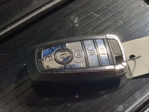 Used 2023 Lincoln Nautilus Reserve image 40