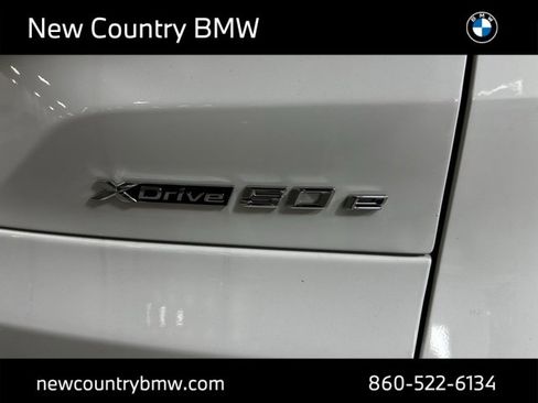New 2026 BMW X5 xDrive50e w/ Climate Comfort Package image 11