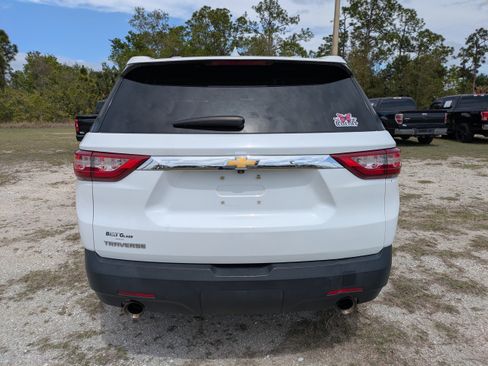 Used 2020 Chevrolet Traverse LS image 5