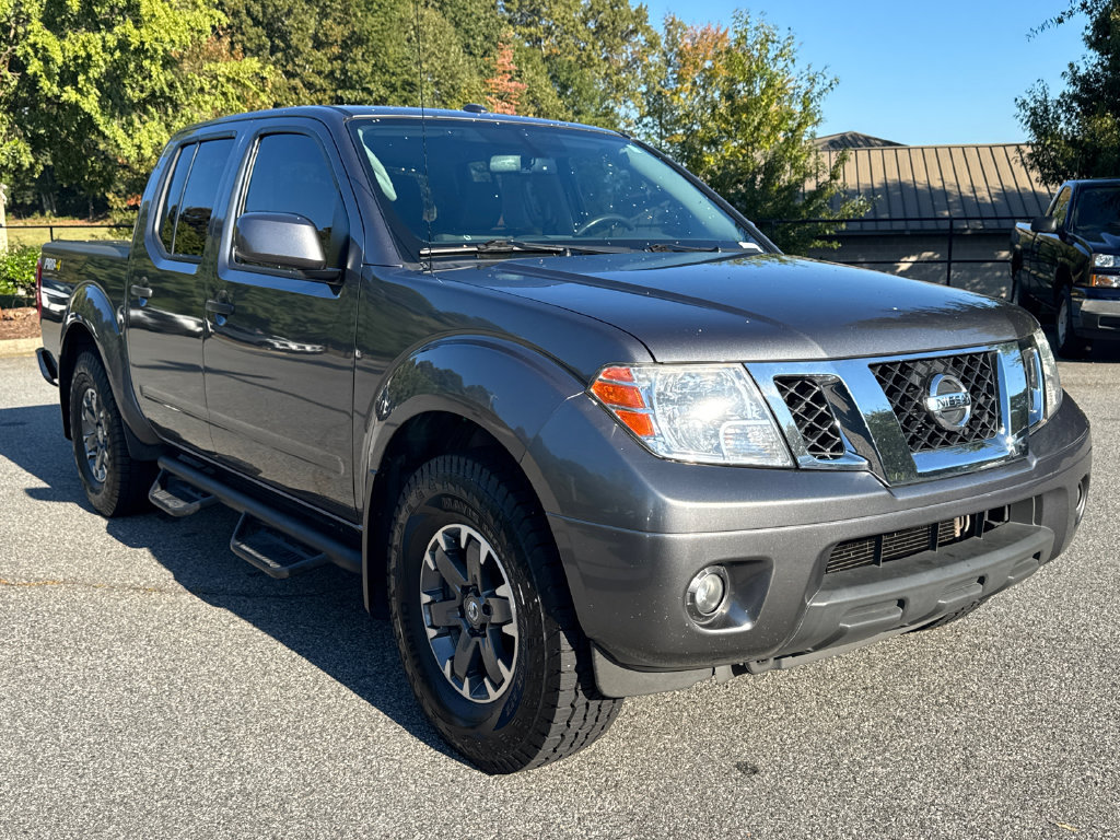 Used 2018 Nissan Frontier PRO-4X AWD/4WD image 4