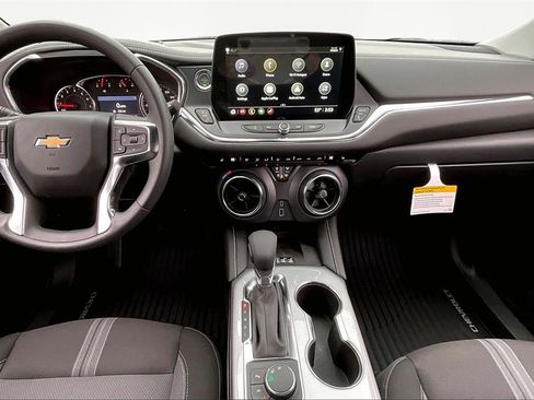 New 2026 Chevrolet Blazer LT image 6