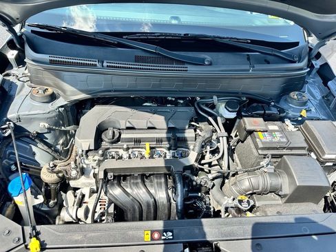 Used 2022 Hyundai Venue Limited w/ Cargo Package image 29