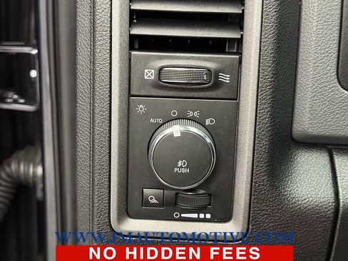 Used 2016 RAM 1500 Express image 31