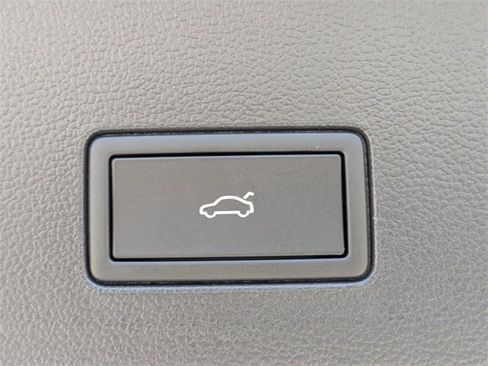 New 2026 Volkswagen Atlas Cross Sport SEL image 15