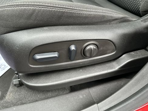 Certified 2023 GMC Terrain SLE w/ Driver Convenience Package image 12