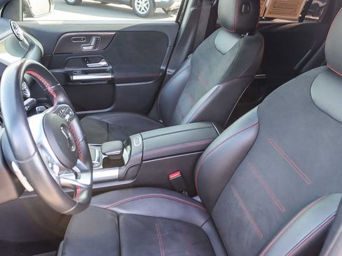 Used 2021 Mercedes-Benz GLA 250 4MATIC image 40