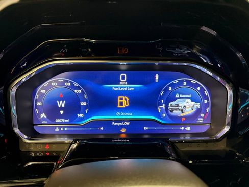 Used 2024 Chevrolet Silverado 1500 LT Trail Boss w/ Convenience Package II image 15