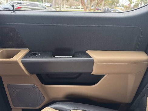 Used 2022 Ford F150 Lariat image 15