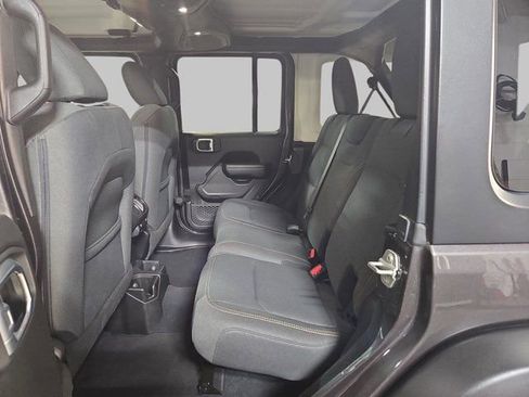 Used 2024 Jeep Wrangler Sport S image 16