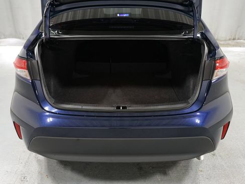 Used 2025 Toyota Corolla LE image 31