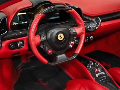 Used 2013 Ferrari 458 Spider RWD image 10