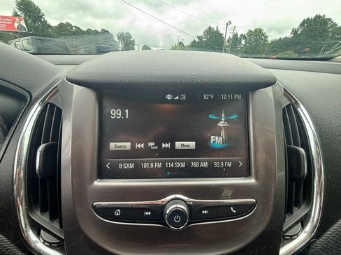 Used 2018 Chevrolet Cruze LT w/ Convenience Package FWD image 15