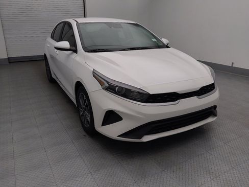 Used 2023 Kia Forte LXS FWD image 14