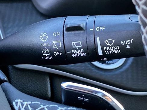 Used 2024 Jeep Grand Cherokee L Altitude image 19