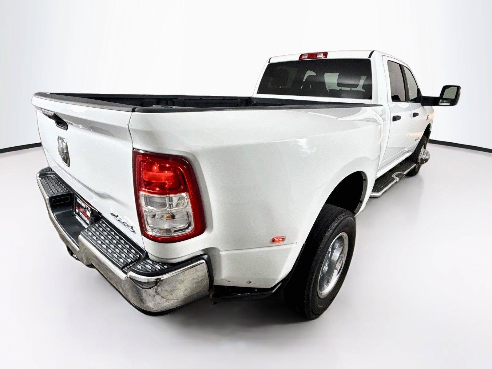Used 2024 RAM 3500 Big Horn AWD/4WD image 6