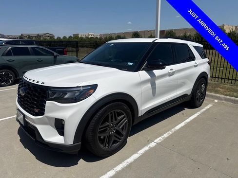 Used 2025 Ford Explorer ST w/ Sun And Sound Package AWD/4WD image 1