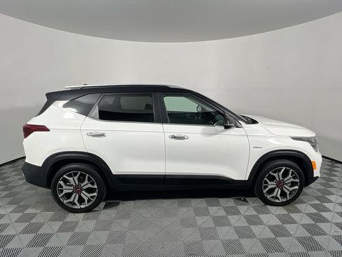 Used 2023 Kia Seltos SX AWD/4WD image 2