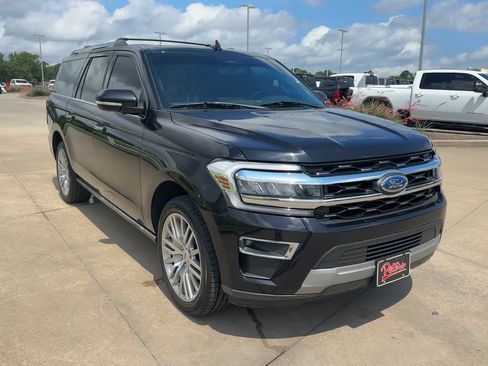 Used 2024 Ford Expedition Max Limited AWD/4WD image 3