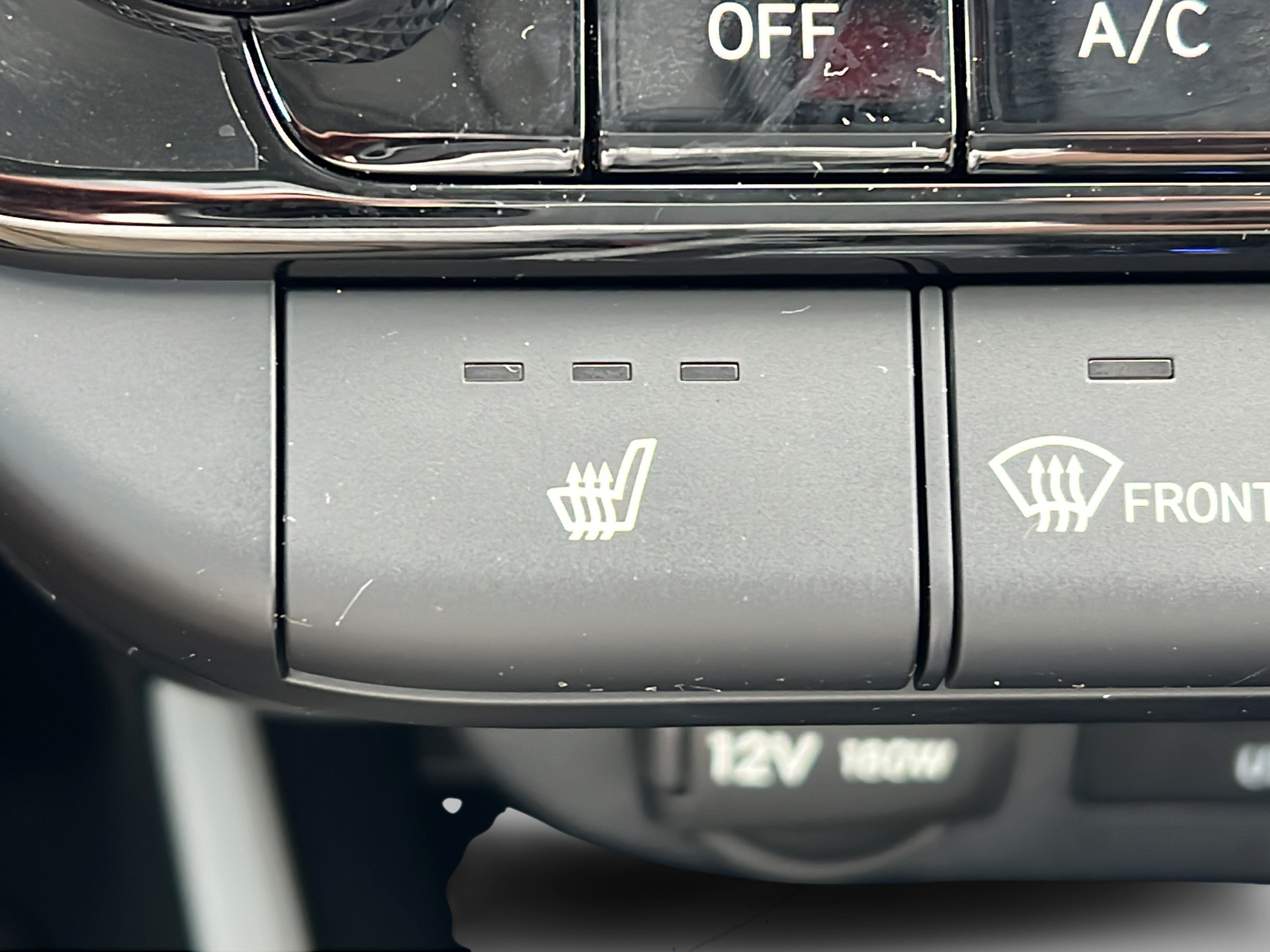 Certified 2025 Hyundai Elantra Limited FWD image 36