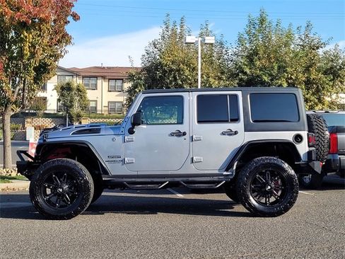 Used 2015 Jeep Wrangler Unlimited Sport w/ Quick Order Package 24S image 9