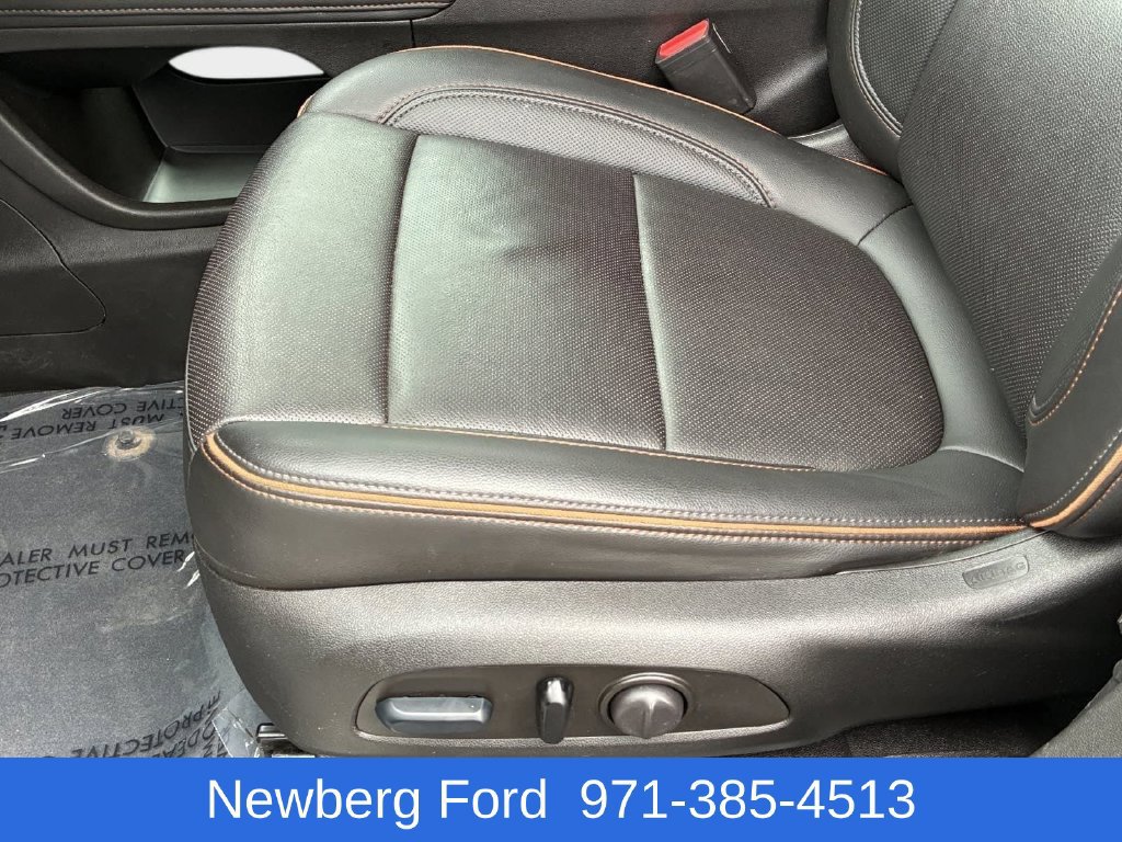 Used 2023 GMC Acadia AT4 AWD/4WD image 28