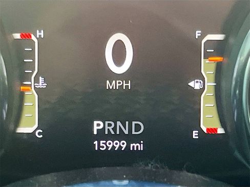 Used 2021 Jeep Wrangler Unlimited Sahara image 12