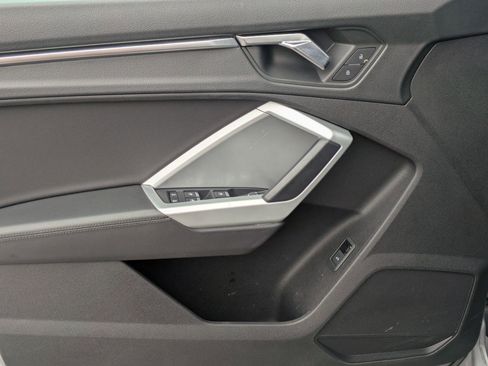 Used 2021 Audi Q3 2.0T Premium image 9