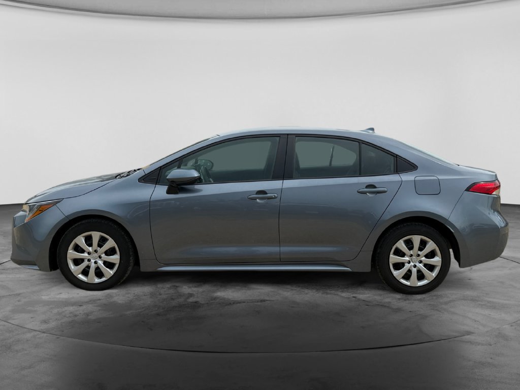 Used 2024 Toyota Corolla LE FWD image 5