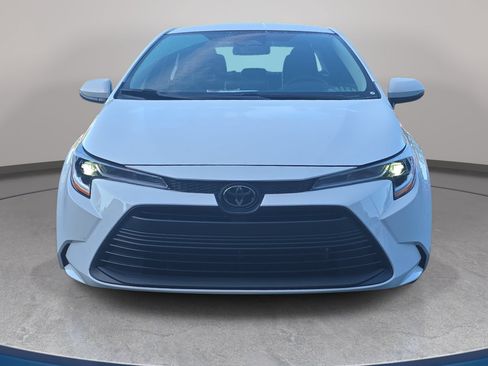 Used 2026 Toyota Corolla LE FWD image 2