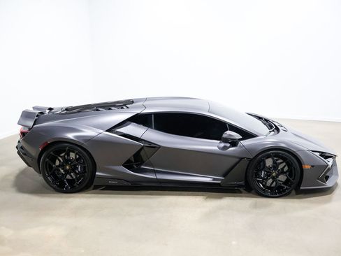 Used 2025 Lamborghini Revuelto image 75
