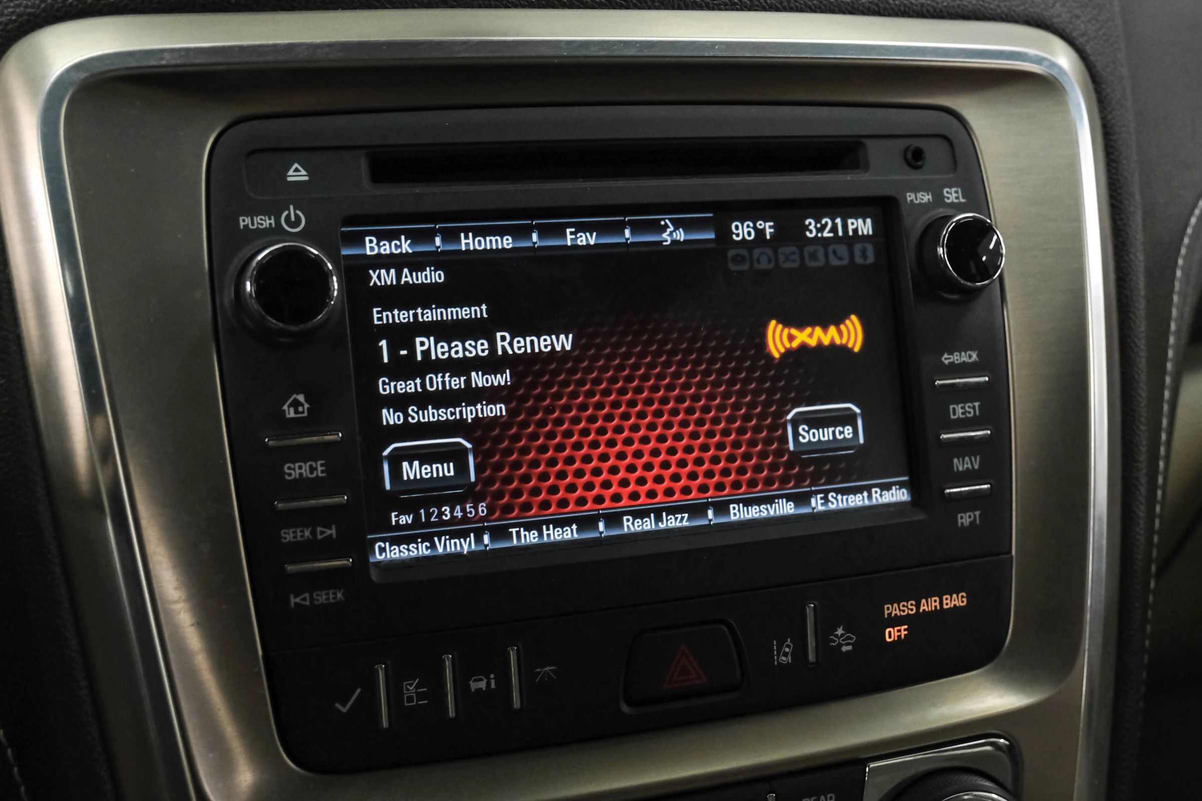 Used 2015 GMC Acadia Denali FWD image 26