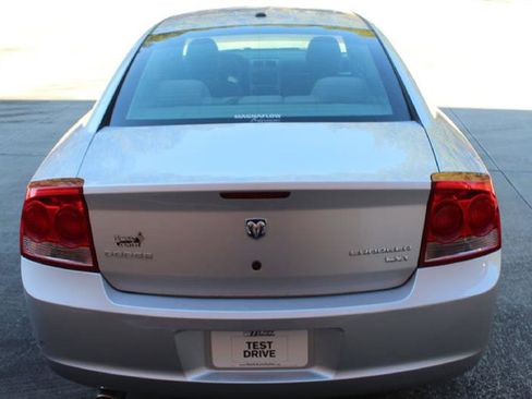 Used 2009 Dodge Charger SXT image 5