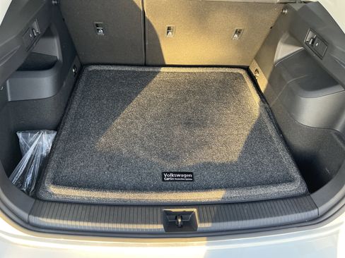 Certified 2025 Volkswagen Tiguan S image 29