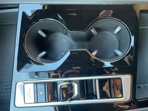 Certified 2025 Volkswagen Atlas Cross Sport SEL R-Line image 24