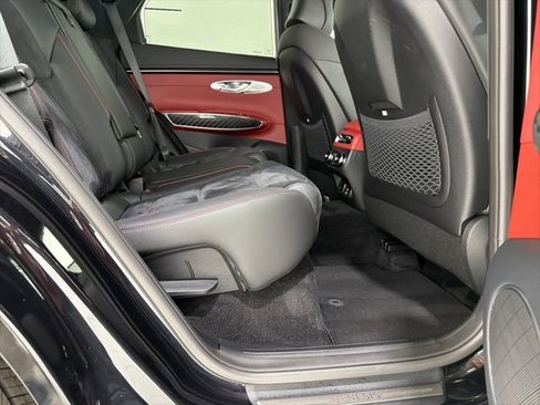 Used 2022 Genesis GV70 3.5T Sport w/ Sport Prestige Package image 22