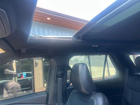 Used 2021 Ford Explorer ST w/ Equipment Group 401A image 19