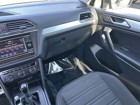 Used 2024 Volkswagen Tiguan S image 17